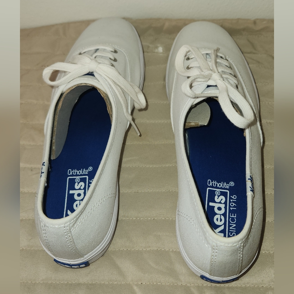 KEDS Women's White Triple Up Canvas Platform Sneakers - Picture 11 of 14